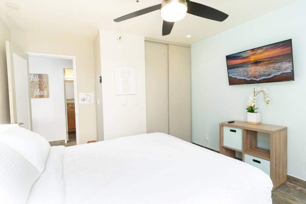 Pineapple Paradise -In The Heart Of Mission Beach- Just Steps To Beach And Belmont Park Сан Диего Екстериор снимка